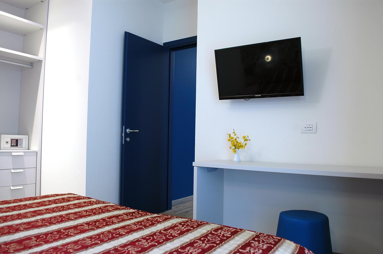 Roma Suite Apartments Cervia Ngoại thất bức ảnh